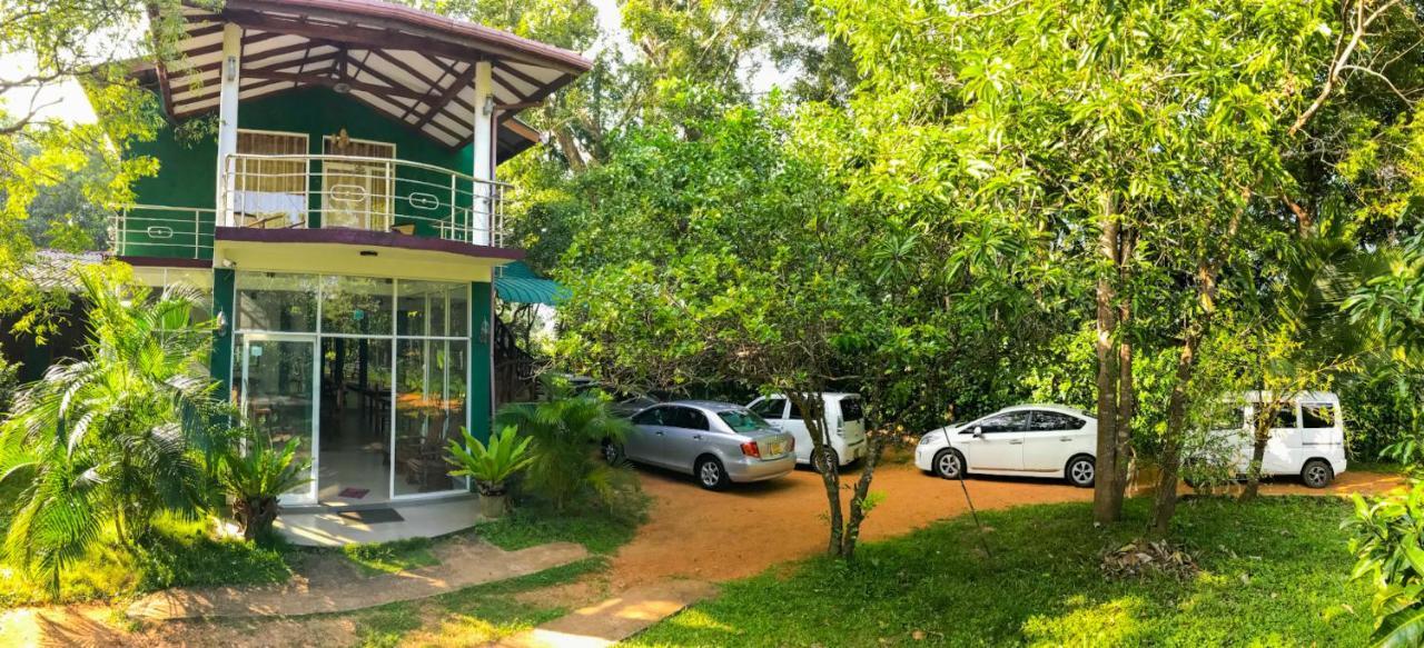 Choona Lodge 'View Of Sigiriya & Pidurangala With Sunrise' Extérieur photo